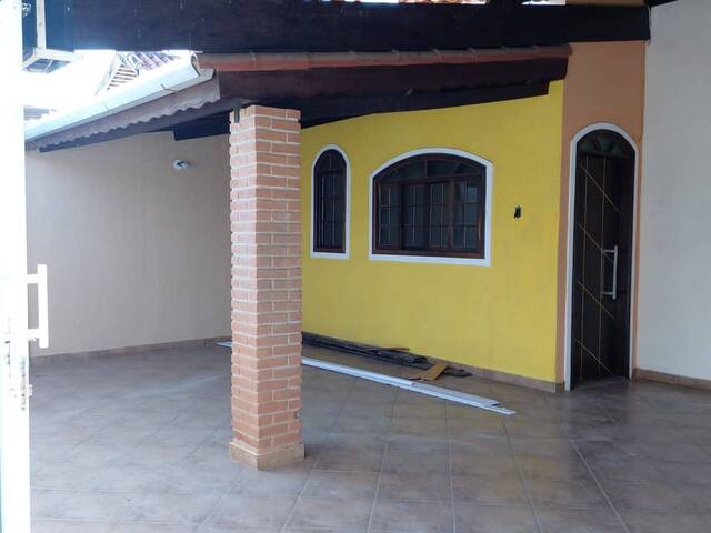 #64 - Casa para Venda em Guaratinguetá - SP - 2